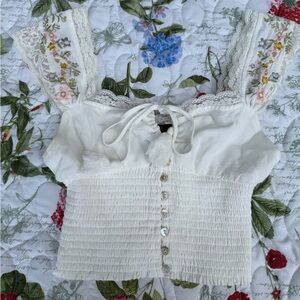 SOLD Cottagecore🎀 white ruched crop top lace floral straps